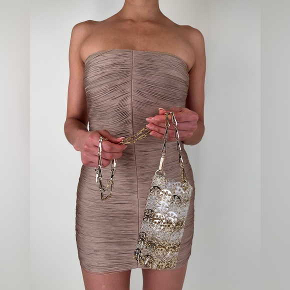 Paco Rabanne 1969 Iconic Chainmail Gold PVC Plastic Two-tone Bottle Cap Mini Bag - Picture 3 of 12